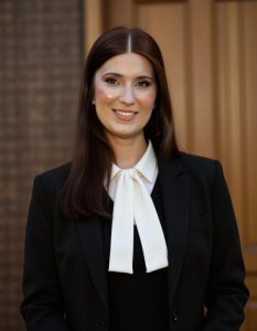 ועדה רפואית מול מומחה מטעם חברת הביטוח: מי קובע את הנכות שלך בתיקי תאונות עבודה ותאונות דרכים? – עו"ד ליאור אליטים מסבירה